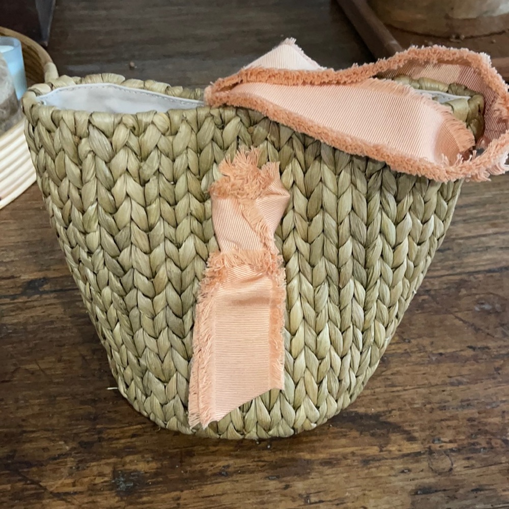 Pamela Munson Petite Isla Straw Bucket Bag